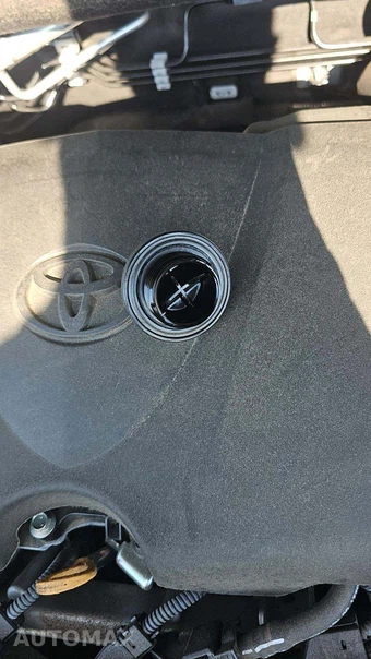 2025 Toyota RAV4 Hybrid XLE - miniatura 17