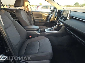 2025 Toyota RAV4 Hybrid XLE - miniatura 8