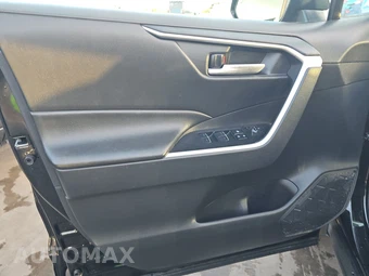 2025 Toyota RAV4 Hybrid XLE - miniatura 9
