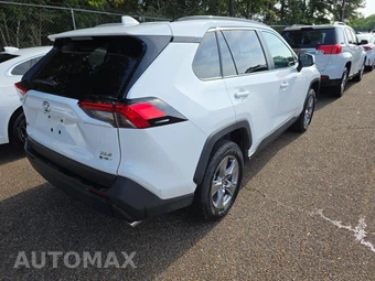 2025 Toyota RAV4 Hybrid XLE - miniatura 4