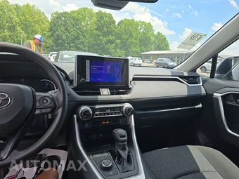 2025 Toyota RAV4 Hybrid XLE - miniatura 11