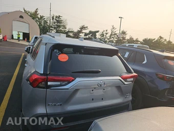 2025 Toyota RAV4 Hybrid XLE - miniatura 5