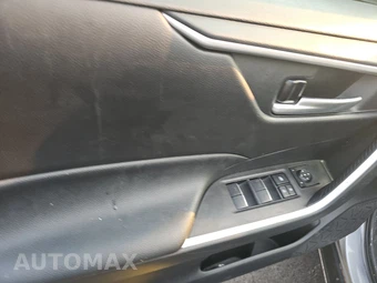 2025 Toyota RAV4 Hybrid XLE - miniatura 9