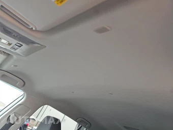 2025 Toyota RAV4 Hybrid XLE - miniatura 18