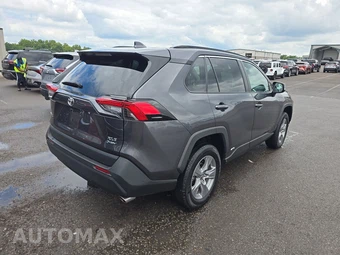2025 Toyota RAV4 Hybrid XLE - miniatura 4