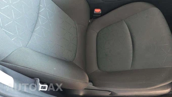 2025 Toyota RAV4 Hybrid XLE - miniatura 25