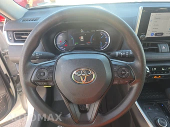 2025 Toyota RAV4 Hybrid XLE - miniatura 10