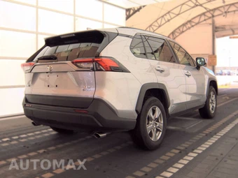 2025 Toyota RAV4 Hybrid XLE - miniatura 4