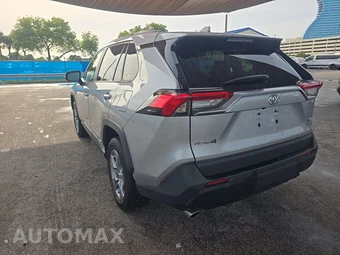 2025 Toyota RAV4 Hybrid XLE - miniatura 6