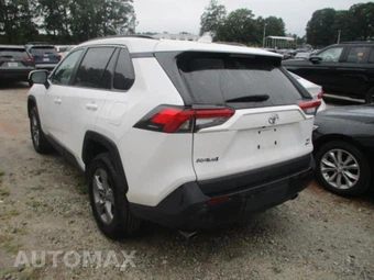 2025 Toyota RAV4 Hybrid XLE - miniatura 11