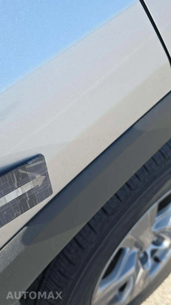 2025 Toyota RAV4 Hybrid XLE - miniatura 24