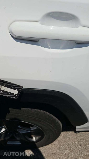 2025 Toyota RAV4 Hybrid XLE - miniatura 21