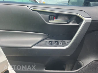 2025 Toyota RAV4 Hybrid XLE - miniatura 9