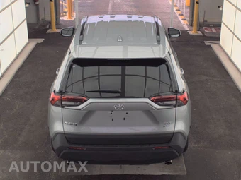 2025 Toyota RAV4 Hybrid XLE - miniatura 13