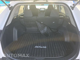 2025 Toyota RAV4 Hybrid XLE - miniatura 16