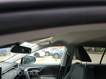2025 Toyota RAV4 Hybrid XLE - miniatura 17