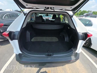 2025 Toyota RAV4 Hybrid XLE - miniatura 16