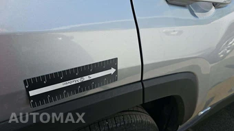 2025 Toyota RAV4 Hybrid XLE - miniatura 24