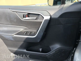 2025 Toyota RAV4 Hybrid XLE - miniatura 9