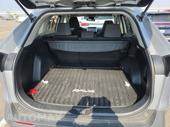 2025 Toyota RAV4 Hybrid XLE - miniatura 16