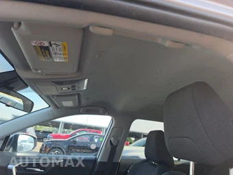 2025 Toyota RAV4 Hybrid XLE - miniatura 18
