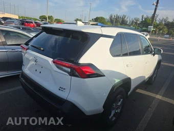 2025 Toyota RAV4 Hybrid XLE - miniatura 4