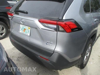 2025 Toyota RAV4 Hybrid XLE - miniatura 15