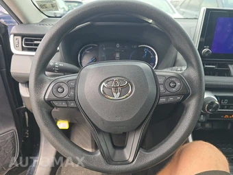 2025 Toyota RAV4 Hybrid XLE - miniatura 10