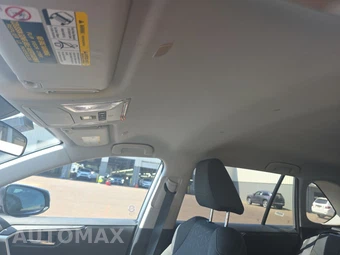 2025 Toyota RAV4 Hybrid XLE - miniatura 18