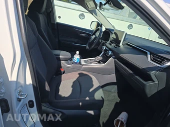 2025 Toyota RAV4 Hybrid XLE - miniatura 8