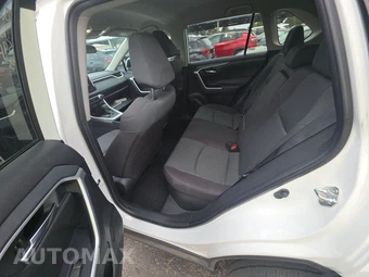 2025 Toyota RAV4 Hybrid XLE - miniatura 13