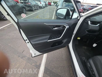 2025 Toyota RAV4 Hybrid XLE - miniatura 9