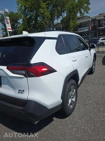 2025 Toyota RAV4 Hybrid XLE - miniatura 3
