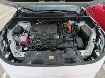 2025 Toyota RAV4 Hybrid XLE - miniatura 15