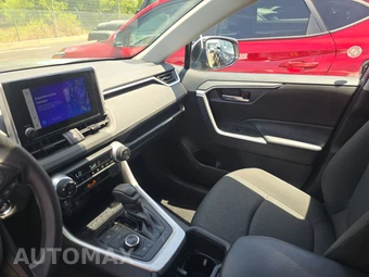 2025 Toyota RAV4 Hybrid XLE - miniatura 11
