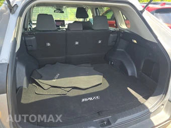 2025 Toyota RAV4 Hybrid XLE - miniatura 16