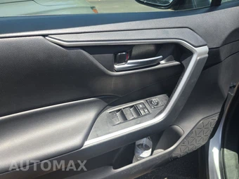 2025 Toyota RAV4 Hybrid XLE - miniatura 9