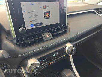 2025 Toyota RAV4 Hybrid XLE - miniatura 11