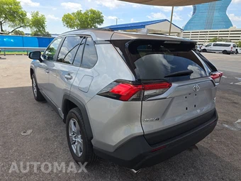 2025 Toyota RAV4 Hybrid XLE - miniatura 6
