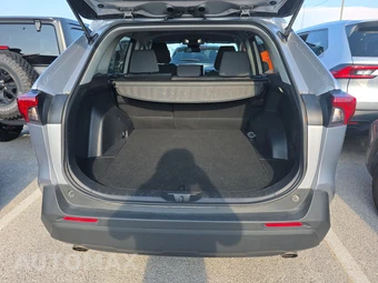 2025 Toyota RAV4 Hybrid XLE - miniatura 16