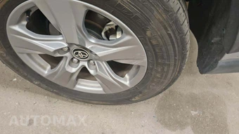 2025 Toyota RAV4 Hybrid XLE - miniatura 28