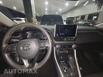 2025 Toyota RAV4 Hybrid XLE - miniatura 11