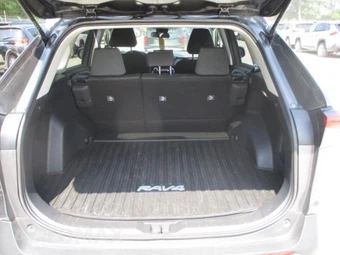 2025 Toyota RAV4 Hybrid XLE - miniatura 18