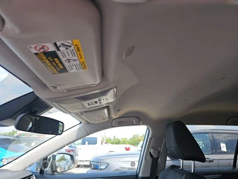 2025 Toyota RAV4 Hybrid XLE - miniatura 17