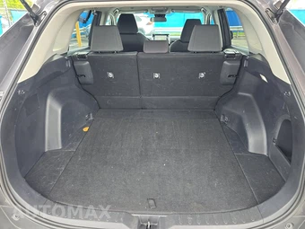 2025 Toyota RAV4 Hybrid XLE - miniatura 16