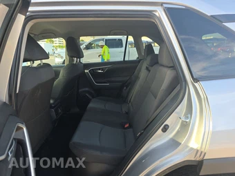2025 Toyota RAV4 Hybrid XLE - miniatura 13