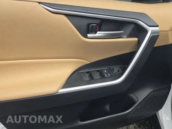 2025 Toyota RAV4 Hybrid XLE - miniatura 9