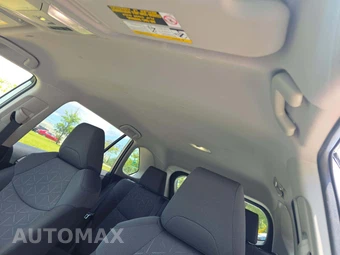 2025 Toyota RAV4 Hybrid XLE - miniatura 11