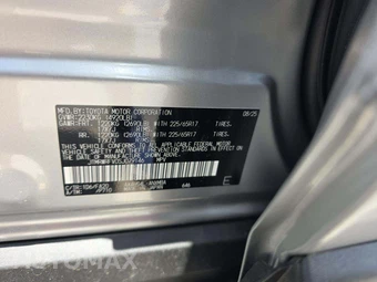 2025 Toyota RAV4 Hybrid XLE - miniatura 5