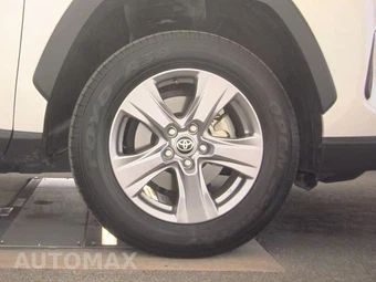 2025 Toyota RAV4 Hybrid XLE - miniatura 10